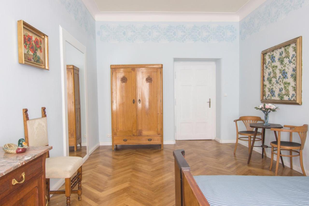 Castle Vintage Praag